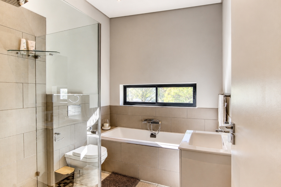 3 Bedroom Property for Sale in Heldervue Western Cape